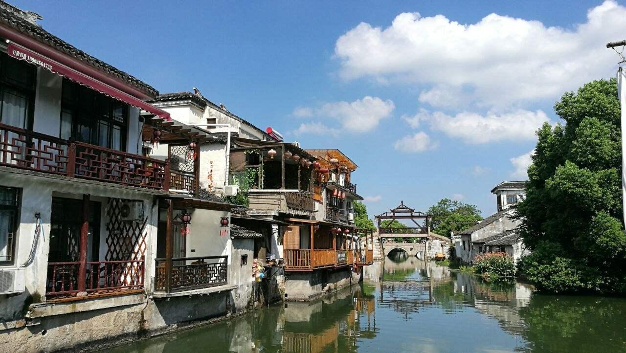 汽车弯道漂移